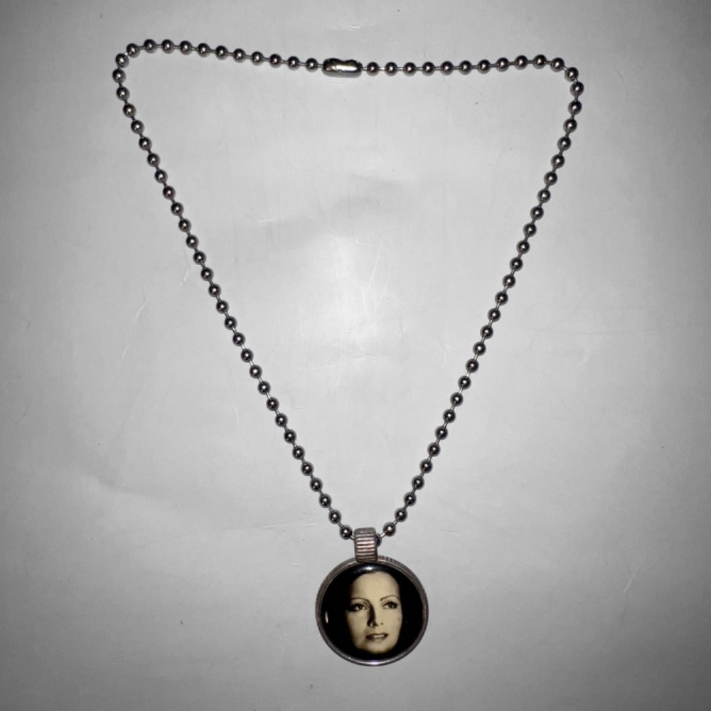 Greta Garbo Portrait Necklace - Picture 4 of 6